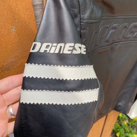 Dainese Molvena Women’s Classic Motorcycle Jacket 42 - Picture 5 of 11